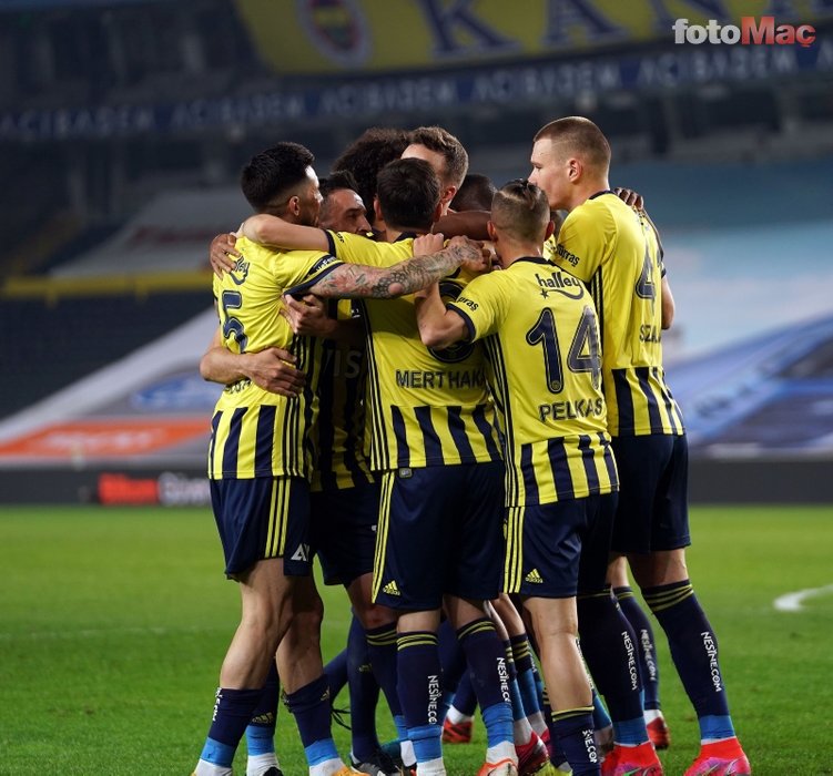 Son dakika spor haberi: Erol Bulut'tan derbi kararı! İşte Fenerbahçe'nin Beşiktaş maçı 11'i