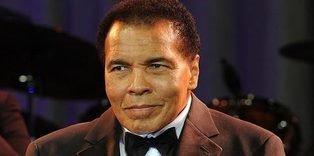 Muhammed Ali taburcu edildi