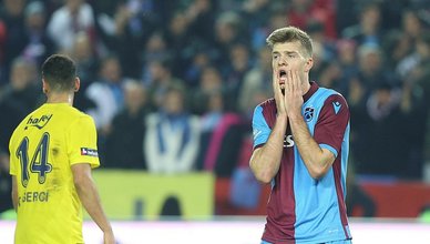 Sörloth gördüğü kırmızı kartla Sivasspor ve BB. Erzurumspor maçında forma giyemeyecek
