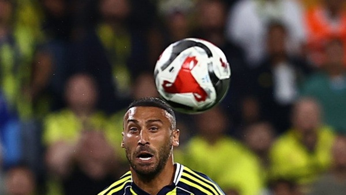 Cenk Tosun hareket getirdi