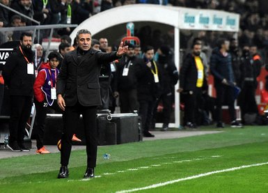 Fenerbahçe’de hedefteki isim Ersun Yanal!