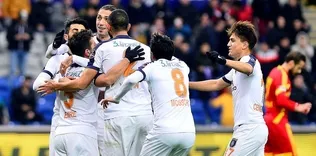 Lider fırtına gibi döndü