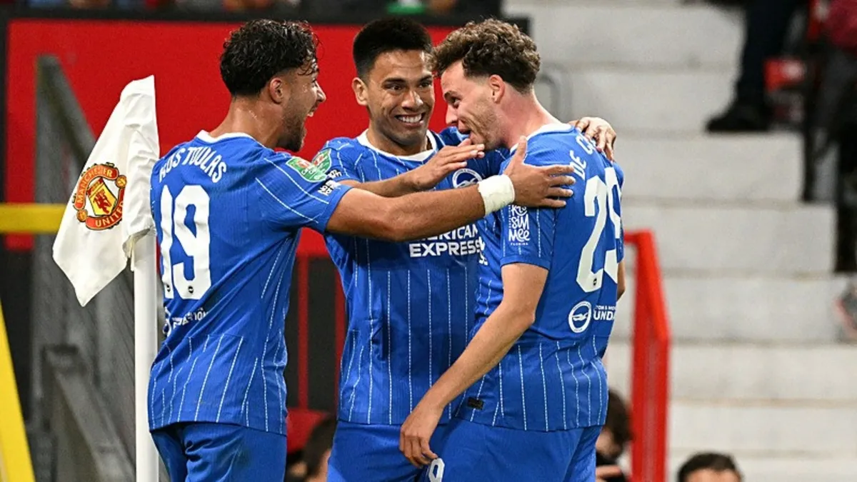 Manchester United'ı eleyen Brighton İngiltere Lig Kupası'nda turladı!