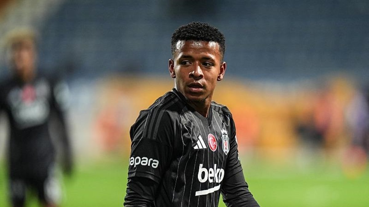 Beşiktaş'ın genç yıldızı Keny Arroyo ilk golünü böyle attı! Beşiktaş'ın genç yıldızı Keny Arroyo ilk golünü böyle attı!