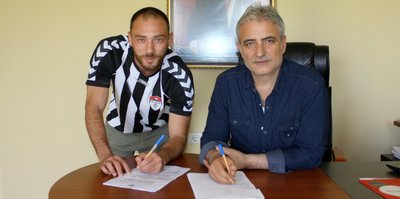 Manisaspor'da Atilla imzayı attı