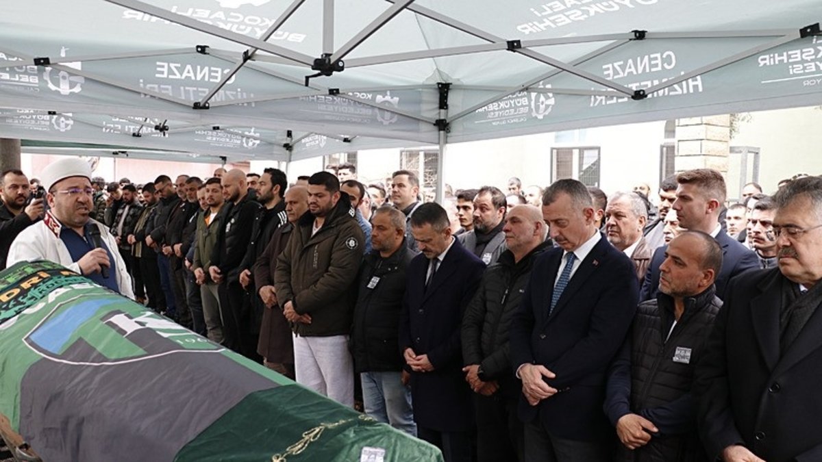 Kocaelispor taraftarı Harda Kaçmaz son yolculuğuna uğurlandı