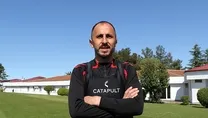 Kalmak istiyorum