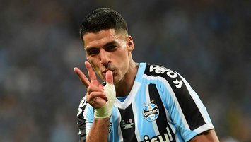 Luis Suarez ilk maçında hat-trick yaptı