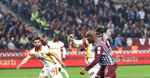 Trabzonspor 2-0 Göztepe | MAÇTAN KARELER