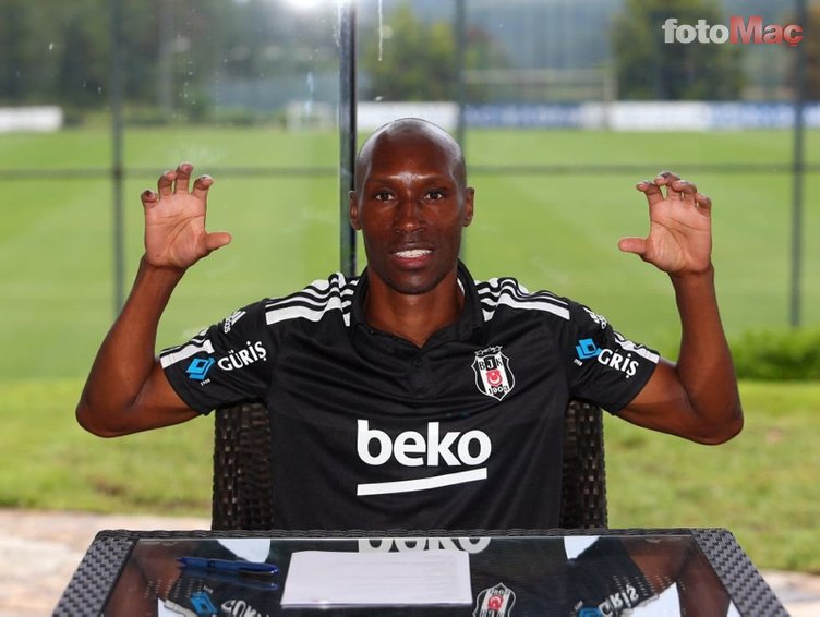 BEŞİKTAŞ TRANSFER HABERİ: PSV Atiba Hutchinson transferini bitiriyor!