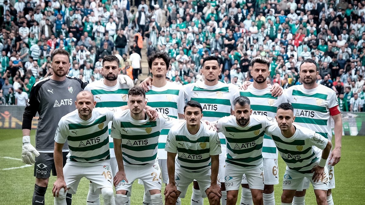 Artvin Hopaspor 1-2 Bursaspor (MAÇ SONUCU ÖZET) Bursaspor şampiyon! Artvin Hopaspor 1-2 Bursaspor (MAÇ SONUCU ÖZET) Bursaspor şampiyon!