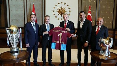 Cumhurbaşkanı Recep Tayyip Erdoğan, Süper Kupa şampiyonu Trabzonspor'u kabul etti
