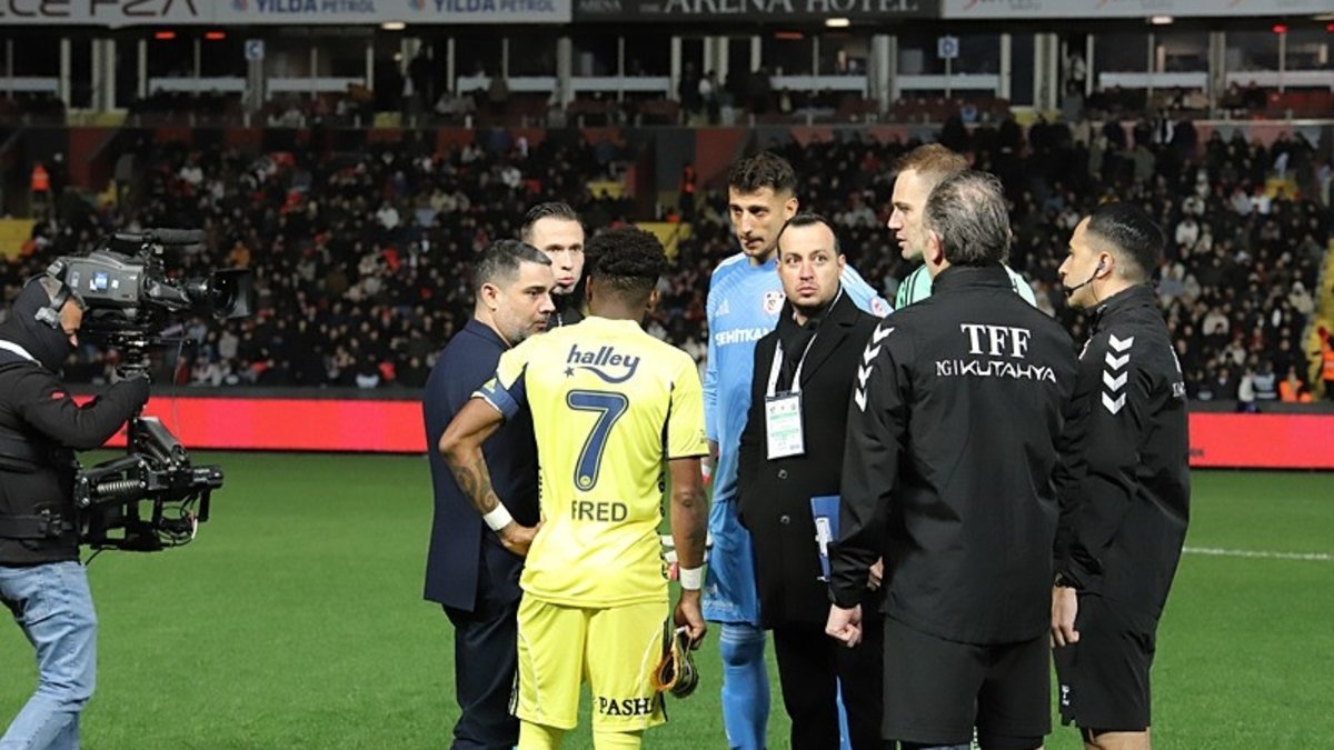 Gaziantep FK-Fenerbahçe maçı zamanında başlayamadı! İşte nedeni