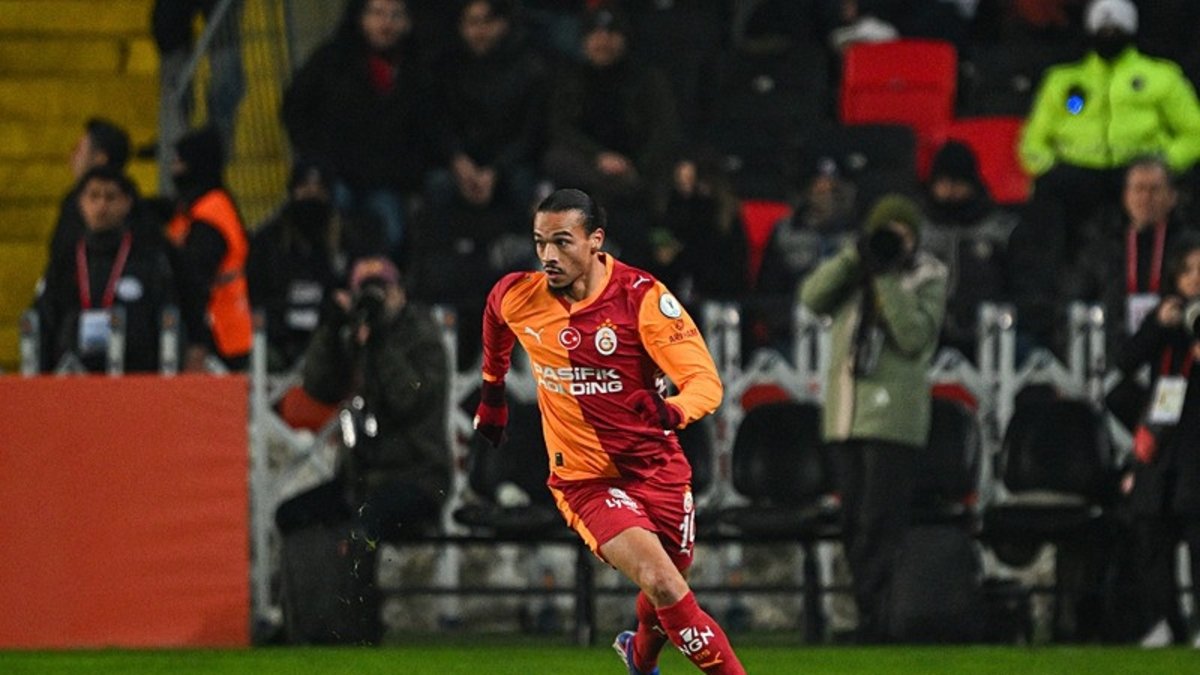 Leroy Sane büyülüyor