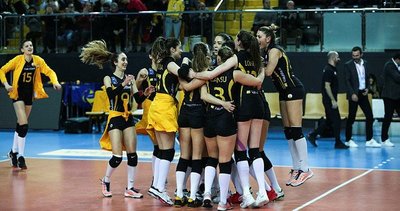 Büyük derbi VakıfBank'ın!