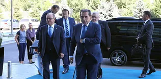 Özbek’ten VAR yorumu