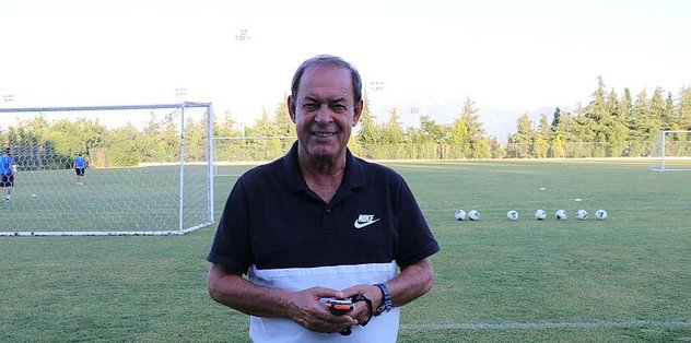 Denizlispor'da Yücel İldiz: 3 yıldız daha gelecek