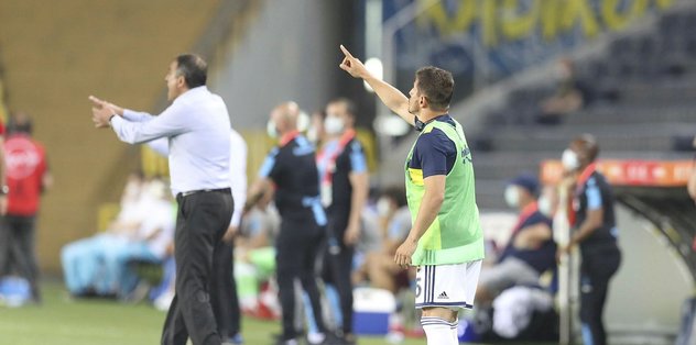 Erman Toroğlu'ndan flaş Emre Belözoğlu sözleri!
