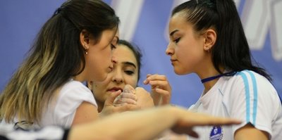 Kağıtspor’un bilek güreşçileri Sofya yolcusu