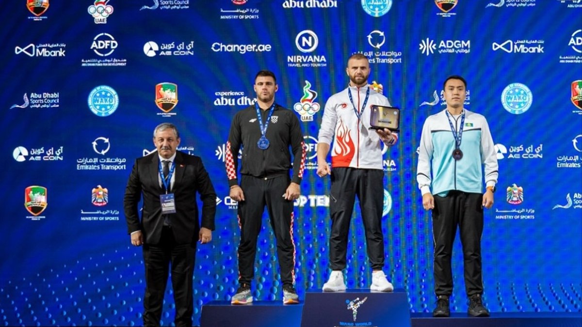 Kadir Yıldırım, art arda ikinci kez dünya şampiyonu oldu!