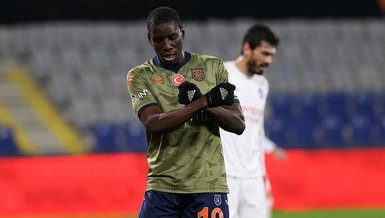 Son dakika spor haberi: Senegalli futbolcu Demba Ba futbolu bıraktığını açıkladı!