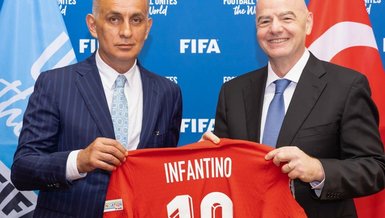 TFF Başkanı Hacıosmanoğlu, Paris'te FIFA Başkanı Infantino ile görüştü