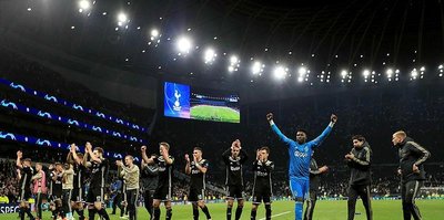 Ajax tarih yazmaya hazırlanıyor