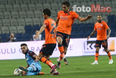 Başakşehir Trabzonspor maçında şok kavga! İşte o anlar...