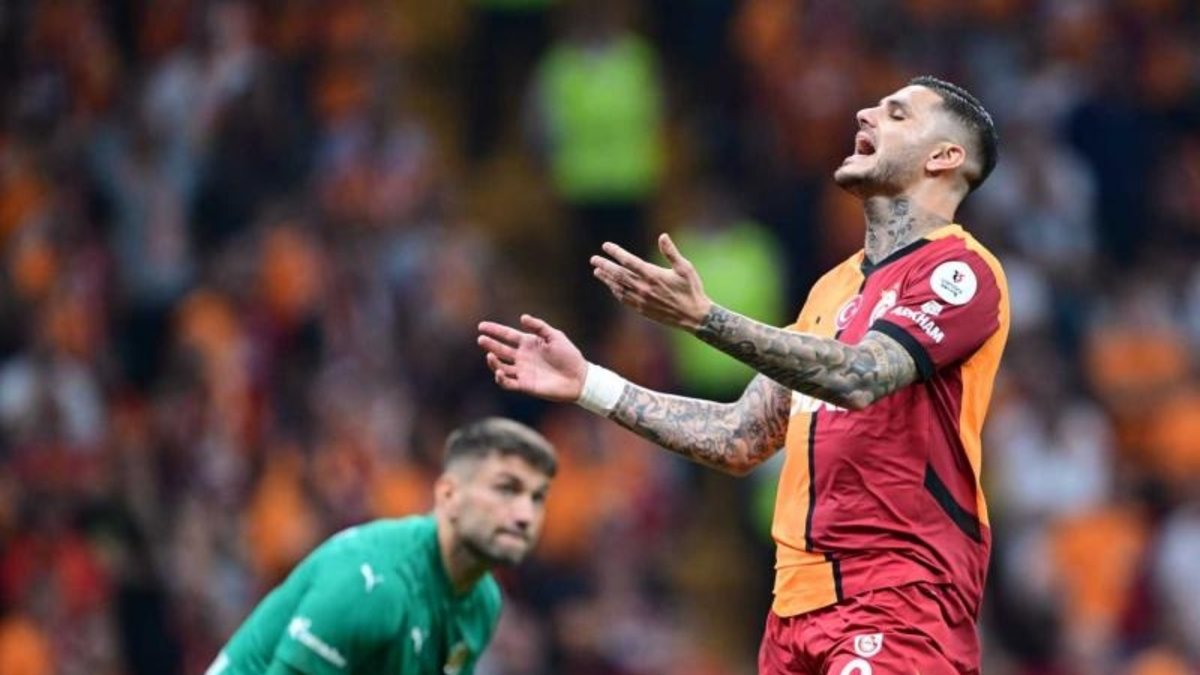 Galatasaray'da Mauro Icardi'yi üzen haber!