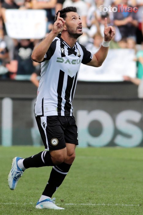 İtalya'da Udinese forması giyen Tolgay Arslan'a hırsızlık şoku!