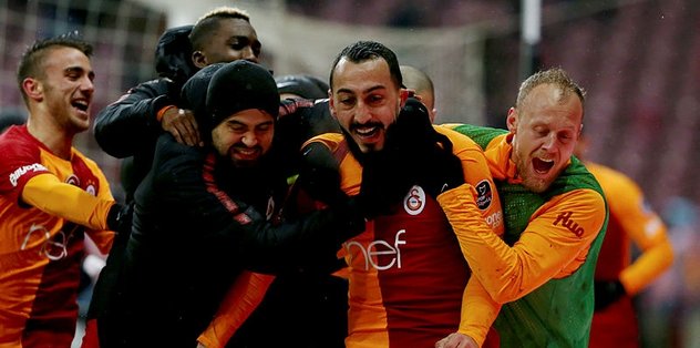 Mitroglou Dan Fatih Terim E Ovgu Dolu Sozler Son Dakika Galatasaray Haberleri Fotomac