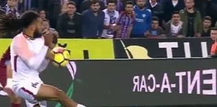 Derbide penaltı tartışması!