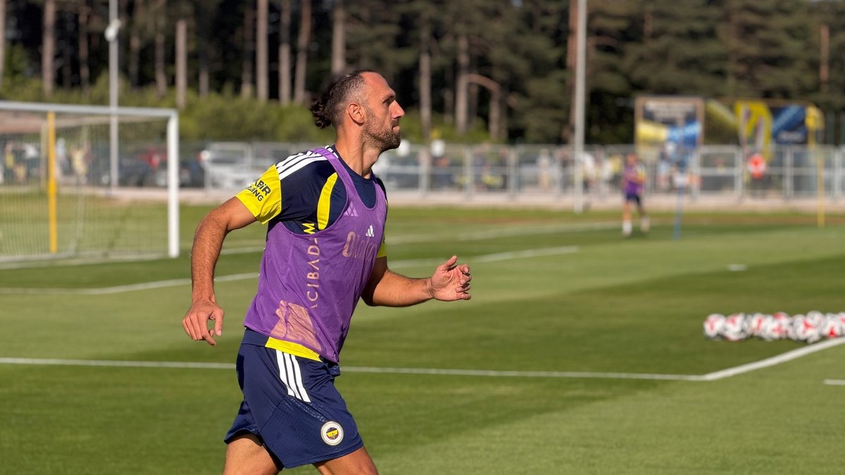Fenerbahçe'de Vedat Muriqi sakatlandı!