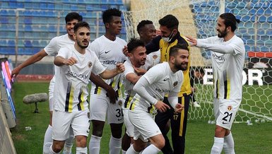 Adanaspor Menemenspor 2-3 (MAÇ SONUCU - ÖZET)
