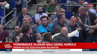 >F.Bahçe Olağan Mali Genel Kurulu'nda ortalık karıştı! İşte o anlar