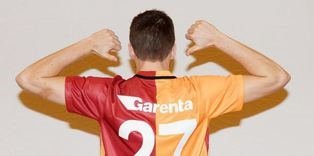 Selçuk ve Sneijder karşıladı