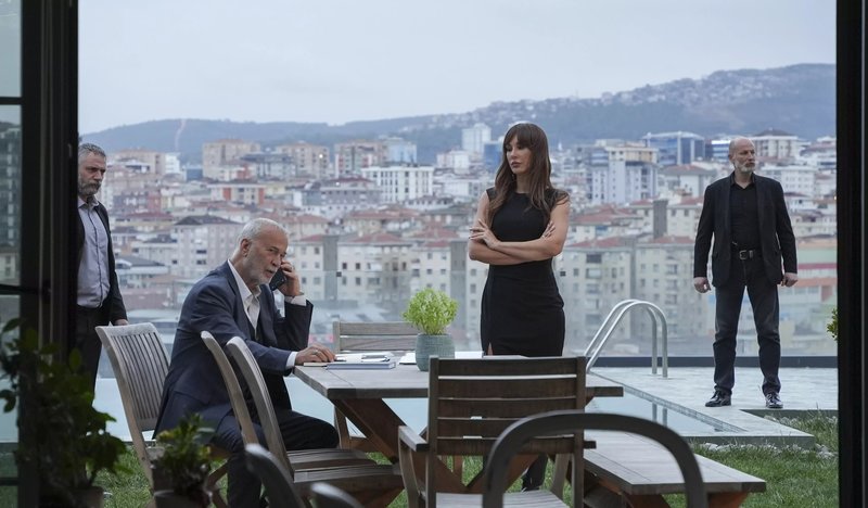 esref-ruya-yeni-bolum-fragmani-izle-kanal-d-esref-ruya-18-bolum-fragmani-full-izle-1759928721103.jpeg