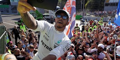 Lewis Hamilton zirvede