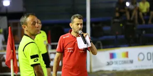 ’Plaj futbolunun susmayan adamı’