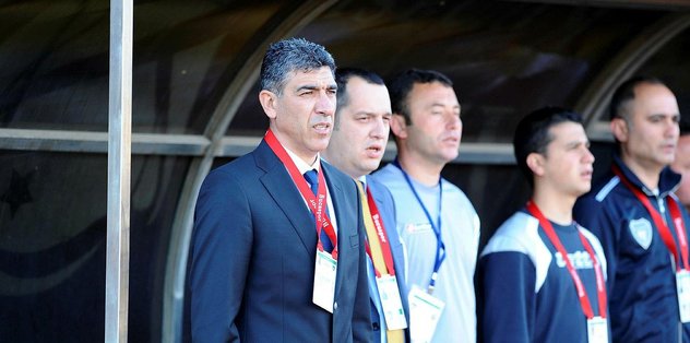 Ümraniyespor'da teknik direktörlüğe Sait Karafırtınalar getirildi