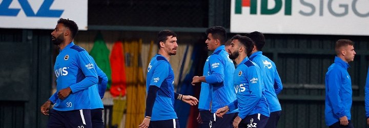 Fenerbahçe, Alanyaspor maçı öncesinde idman görüntüsü