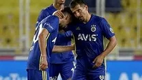 Emre kolları sıvadı