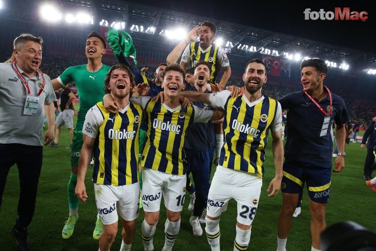 Fenerbahçe'ye Dzeko'dan sonra bir golcü daha! Resmi açıklama geldi