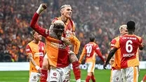 Bayraklar hazırlanıyor