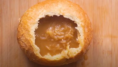 EKMEK ÇANAĞINDA SOĞAN ÇORBASI TARİFİ - Ekmek çanağında soğan çorbası nasıl yapılır? Malzemeleri nelerdir?