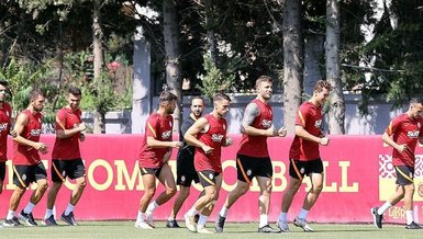 Galatasaray Olympiakos maçı için Atina'ya gitti