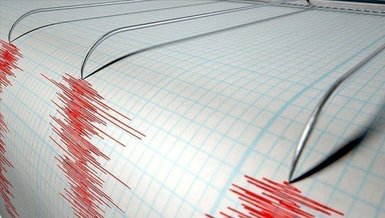 Son dakika depremleri: Deprem mi oldu? İzmir'de arka arkaya depremler korkuttu! 1 Şubat Kandilli son depremler