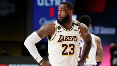 LeBron James, Los Angeles Lakers ile 104 milyon Euro'ya anlaştı