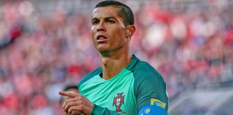 Ev sahibi Rusya'yı Ronaldo'yla yıktı
