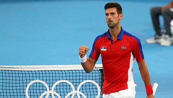 Novak Djokovic rahat turladı!